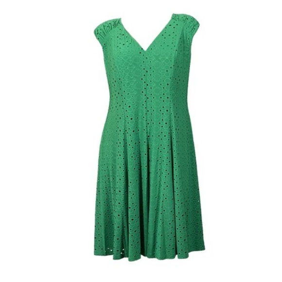 London Times Dresses & Skirts - London Times Green Midi women’s dresses